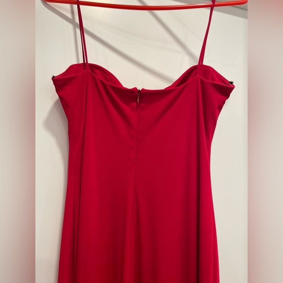 Beautiful red Laundry evening gown - Picture 4 of 8